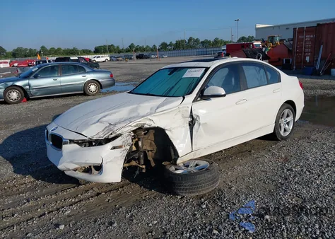 2013 BMW 320 I из США, поврежденный, VIN WBA3B1C54DF461514